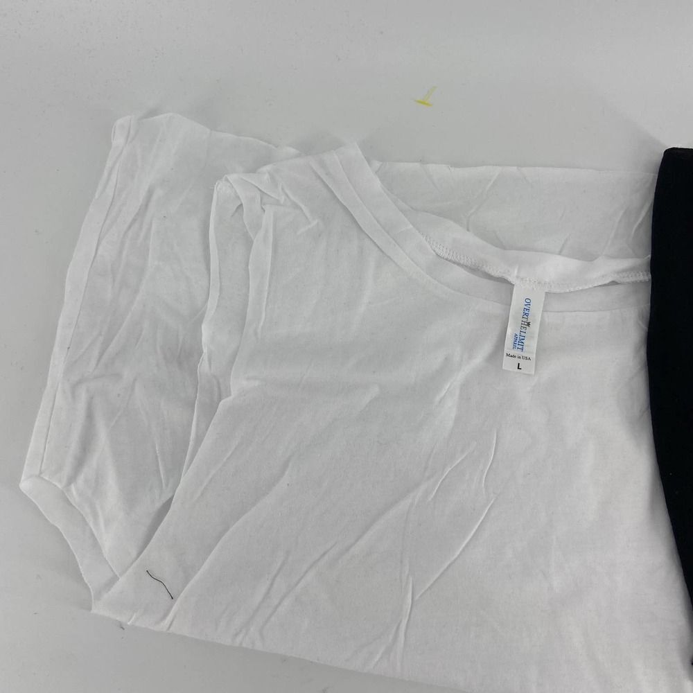Womens casual crop top bundle of two large NWOT sleeveless casual crewneck - Picture 2 of 3
